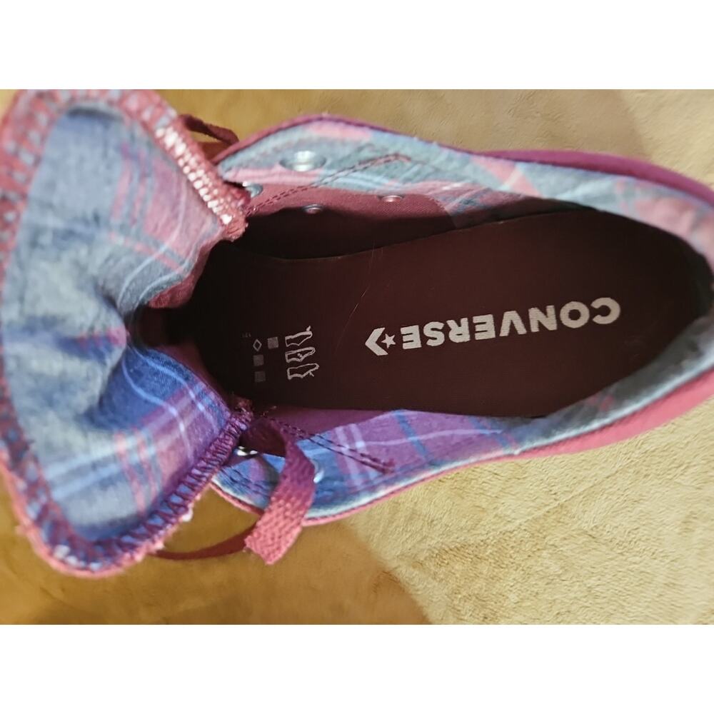 Converse Burgundy and White Sneakers - Picture 4 of 16